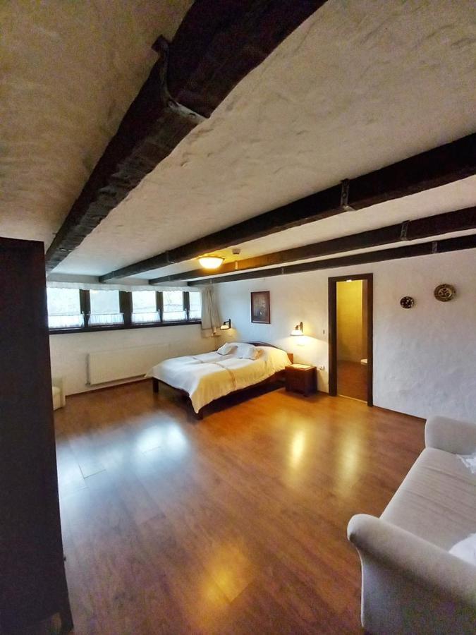 Bed and Breakfast Sári Csárda Panzió Dunakiliti Esterno foto